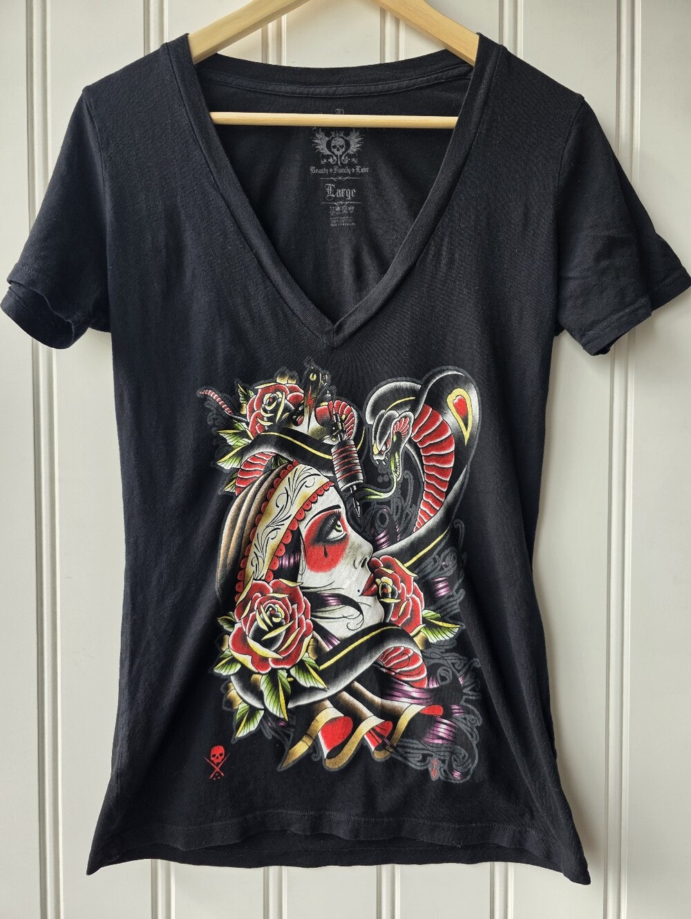 Sullen Angels V Neck Short Sleeve Black T Shirt Womens Large